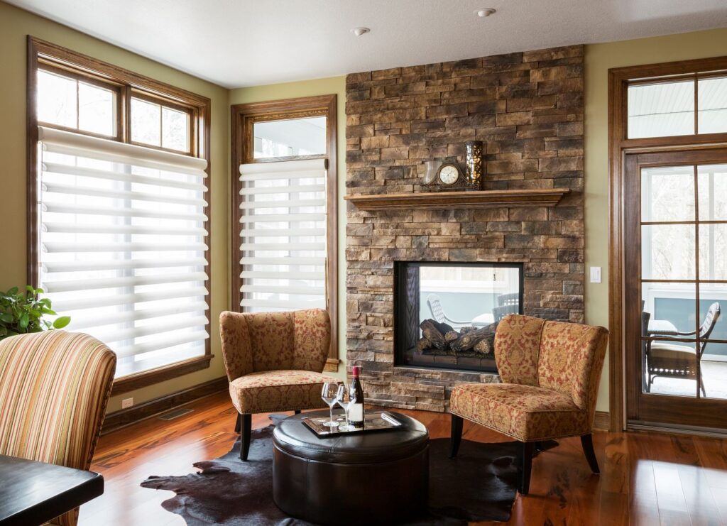 Klasyczne wnętrza z charakterem – jak wykorzystać fornir kamienny?